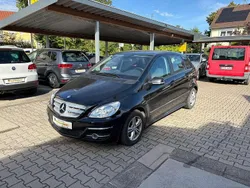 Schwarz Gebraucht 2009 Mercedes B180 Van / Kleinbus | 5.490 € (Fairer Preis)