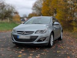 Silber Gebraucht 2013 Opel Astra Sport Kombi | 5.400 € (Fairer Preis)