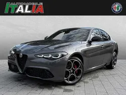 Grau Gebraucht 2024 Alfa Romeo Giulia Veloce Limousine | 51.299 € (Teuer)