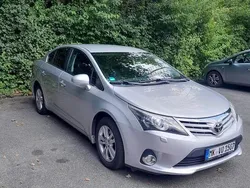 Silber Gebraucht 2012 Toyota Avensis Executive Limousine | 10.000 € (Etwas zu teuer)