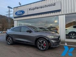 Grau Gebraucht 2022 Ford Mustang Mach-E Extended Range SUV | 29.990 € (Superpreis)