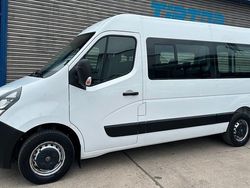 Mineral/polar weiss (055p) Gebraucht 2020 Opel Movano Van | 24.500 €