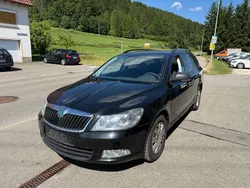 Schwarz Gebraucht 2011 Skoda Octavia Limousine | 1.750 €