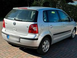 Silber Gebraucht 2003 VW Polo Kleinwagen | 1.950 €