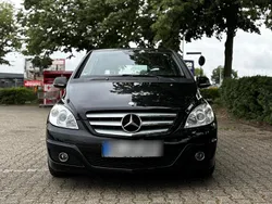 Schwarz Gebraucht 2009 Mercedes B160 Van / Kleinbus | 3.700 € (Fairer Preis)