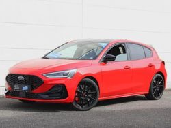 Rot Neu 2025 Ford Focus ST Limousine | 43.455 € (Teuer)