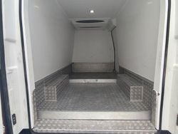 Weiß Gebraucht 2015 Iveco Daily Van / Kleinbus | 14.990 € (Teuer)