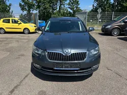 Grau Gebraucht 2015 Skoda Superb Best of Kombi | 7.999 € (Teuer)