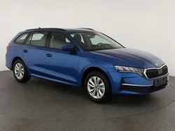 Race blue metallic Neu 2025 Skoda Octavia Selection Kombi | 32.045 € (Superpreis)