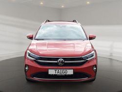 Kings red metallic Gebraucht 2025 VW Taigo Life SUV | 29.900 € (Teuer)