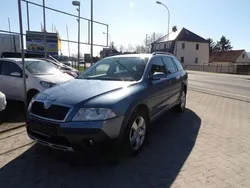 Satin grau mettalic Gebraucht 2008 Skoda Octavia Scout Scout 4x4 Kombi | 7.800 €