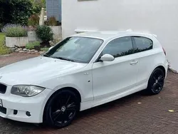 Weiß Gebraucht 2007 BMW 118 Kleinwagen | 4.500 € (Etwas zu teuer)
