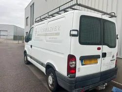 Weiß Gebraucht 2005 Renault Master Van | 2.000 €