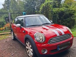 Rot Gebraucht 2007 Mini Cooper Kleinwagen | 2.300 € (Fairer Preis)