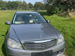 Grau Gebraucht 2011 Mercedes C250 Elegance Kombi | 5.300 € (Fairer Preis)