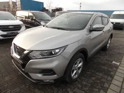 Grau Gebraucht 2020 Nissan Qashqai SUV | 18.990 € (Guter Preis)