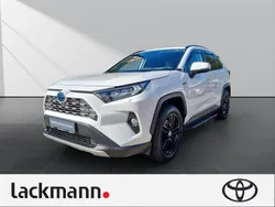 Weiss Gebraucht 2021 Toyota RAV4 Hybrid Plus SUV | 31.890 € (Fairer Preis)