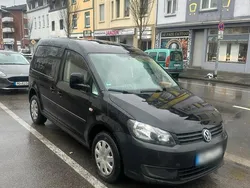 Schwarz Gebraucht 2012 VW Caddy Van / Kleinbus | 6.900 €
