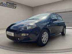 Blau Gebraucht 2016 Fiat Punto Lounge Kleinwagen | 7.780 € (Etwas zu teuer)