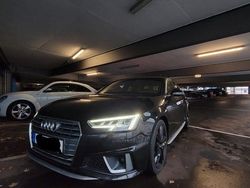 Schwarz Gebraucht 2019 Audi A4 S-Line Limousine | 26.000 € (Etwas zu teuer)
