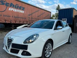 Weiß Gebraucht 2011 Alfa Romeo Giulietta Super Kleinwagen | 6.599 € (Etwas zu teuer)