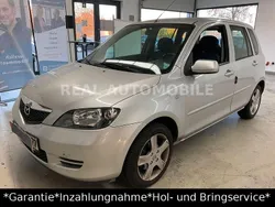 Moondust silver Gebraucht 2005 Mazda 2 Limousine | 3.900 € (Teuer)