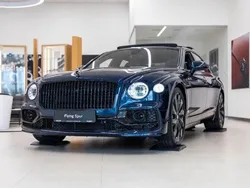 Blau Gebraucht 2022 Bentley Flying Spur Limousine | 270.600 €