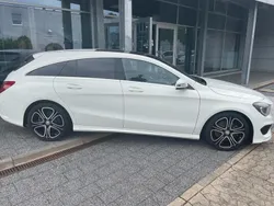 Weiß Gebraucht 2015 Mercedes CLA250 Shooting Brake AMG line Kombi | 18.999 €