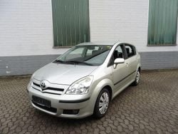 Silber Gebraucht 2006 Toyota Corolla Verso Executive Van / Kleinbus | 3.290 € (Guter Preis)