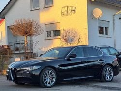 Schwarz Gebraucht 2017 Alfa Romeo Giulia Super Limousine | 18.990 € (Guter Preis)