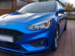 Blau Gebraucht 2020 Ford Focus ST-Line X Kombi | 15.599 € (Fairer Preis)