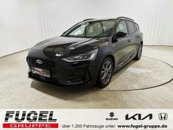 Obsidianschwarz metallic Gebraucht 2023 Ford Focus ST-Line Kombi | 21.969 € (Fairer Preis)