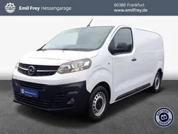 Weiß Gebraucht 2024 Opel Vivaro-e Combi Van | 32.129 € (Fairer Preis)