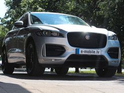 Silber Gebraucht 2019 Jaguar F-Pace R-Sport SUV | 21.800 € (Superpreis)