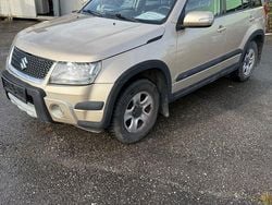 Braun Gebraucht 2012 Suzuki Grand Vitara SUV | 4.850 € (Guter Preis)