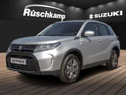 Silber Neu 2025 Suzuki Vitara Club SUV | 21.980 € (Guter Preis)