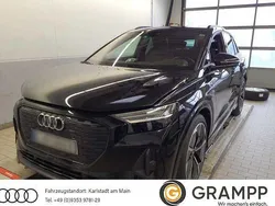 Schwarz Gebraucht 2022 Audi Q4 e-tron Ambiente SUV | 36.890 € (Fairer Preis)