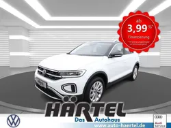Pure white, solid Gebraucht 2023 VW T-Roc Style SUV | 28.800 € (Fairer Preis)
