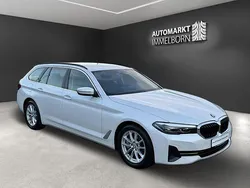 Weiß Gebraucht 2022 BMW 530 Limousine | 29.190 €