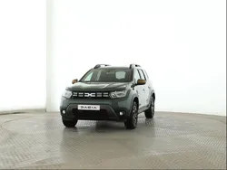 Gruen Gebraucht 2024 Dacia Duster Extreme SUV | 23.400 € (Fairer Preis)