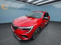 Rot Neu 2025 Renault Arkana SUV | 31.349 € (Etwas zu teuer)