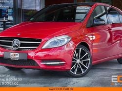 Rot Gebraucht 2014 Mercedes B200 Van / Kleinbus | 9.890 € (Guter Preis)