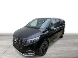 Schwarz Gebraucht 2024 Mercedes V300 AMG Van / Kleinbus | 82.800 €
