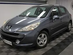 Grau Gebraucht 2008 Peugeot 207 Limousine | 2.490 € (Fairer Preis)