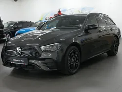 Grau Gebraucht 2022 Mercedes E220 AMG Kombi | 42.800 € (Etwas zu teuer)