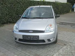 Silber Gebraucht 2003 Ford Fiesta Kleinwagen | 1.400 € (Guter Preis)