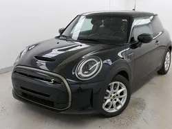 Schwarz Gebraucht 2023 Mini Cooper SE Kleinwagen | 20.980 € (Fairer Preis)