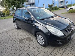 Schwarz Gebraucht 2011 Hyundai i20 Limousine | 3.800 € (Fairer Preis)