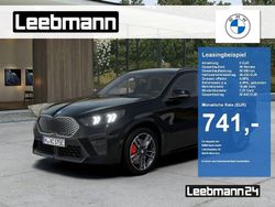 Saphirschwarz metallic Neu 2025 BMW iX2 M Sport SUV | 59.975 € (Etwas zu teuer)