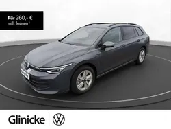 Grau Gebraucht 2024 VW Golf VIII Life Kombi | 25.970 € (Fairer Preis)